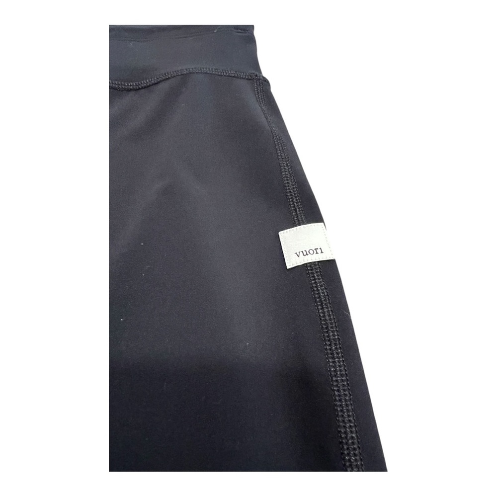 Vuori Daily Legging - Black - Picture 10 of 14